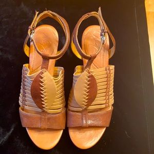 Maya Tova Coffee Bean Sandals size 8 worn once.